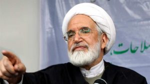 المعارض الإيراني البارز مهدي كروبي يبدأ إضراباً عن الطعام