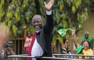 رئيس تنزانيا يرفض دعوات لمد حكمه لأكثر من ولايتين دستوريتين