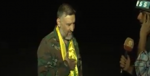 ” الحاج أبو مصطفى ” .. قياديو حزب الله يقودون ميليشيات بشار الأسد في دير الزور علناً على غير العادة ( فيديو )