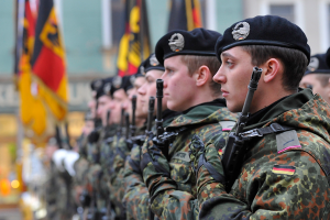 ألمانيا : الاستخبارات العسكرية تكشف عن عدد المشتبه بانتمائهم لليمين المتطرف في الجيش الألماني