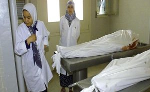 الجزائر : سجن طاقم طبي تسبب في وفاة امرأة و جنينها