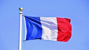 فرنسا : مشروع ميزانية لتحفيز الأغنياء و تشجيعهم على الاستثمار