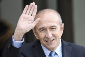وزير الداخلية الفرنسي : روابط ” عراقية سورية ” بعد كشف مواد كيميائية بالقرب من باريس