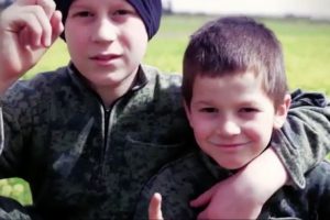 فرنسا : مئات الأطفال الفرنسيين موجودون في مناطق ” داعش ” في سوريا و العراق