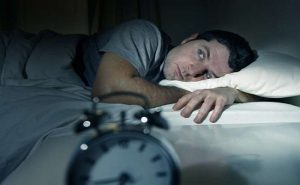 دراسة : نوم الرجال يؤثر على قدرتهم الإنجابية