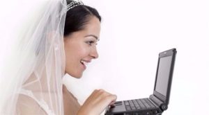دراسة : الزواج عبر الإنترنت يدوم لمدة أطول