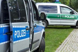 ألمانيا : الشرطة تحقق مع سوري هاجم زوجته بسكين في ” كوتبوس “