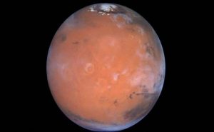 ” ناسا ” تكشف عن أدلة مفاجئة لكمية كبيرة من الجليد على ” كوكب المريخ “