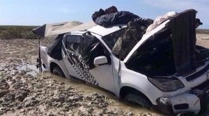 أستراليا : إنقاذ رجلين احتجزتهما التماسيح على سطح شاحنتهما لأربعة أيام