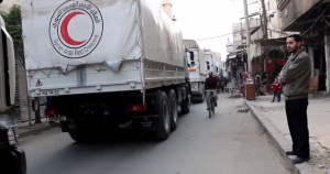 دمشق : قافلة مساعدات أممية تدخل الغوطة الشرقية المحاصرة