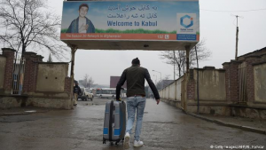 رئيس أفغانستان يناشد ألمانيا ” إبداء المزيد من الرأفة ” في التعامل مع اللاجئين الأفغان