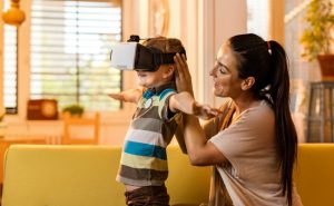 دراسة بريطانية : نظارات الواقع الافتراضي تشكل خطراً على الأطفال