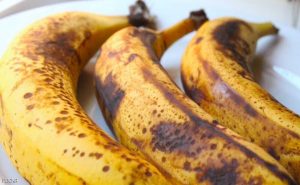 ماذا يحدث للجسم عند تناول الموز الأسود ؟