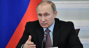 بوتين يوقع قانوناً بشأن وسائل الإعلام الأجنبية