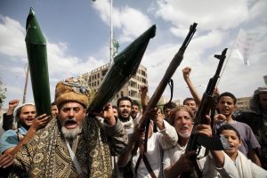 الحوثيون يهددون بمهاجمة البوارج و ناقلات النفط إذا ظلت موانئ اليمن مغلقة