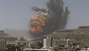 التحالف بقيادة السعودية يكثف ضرباته الجوية في اليمن بعد مقتل صالح
