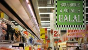 محكمة فرنسية تقضي بإغلاق متجر لأنه يقتصر على بيع المنتجات الحلال