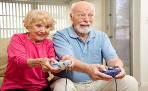 علماء : ألعاب الفيديو تحسن الذاكرة لدى كبار السن