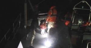 تركيا : ضبط عشرات من السوريين حاولوا الوصول إلى اليونان باستخدام ” قارب سريع ” ( فيديو )
