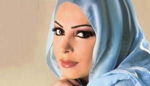 بالفيديو .. المغنية اللبنانية أمل حجازي تنشر أنشودتها الأولى بعد ارتداء الحجاب