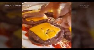 بالفيديو .. مطعم ويلزي يقدم وجبة تضم 8200 سعرة حرارية