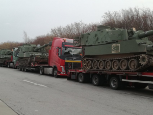 ألمانيا : إيقاف قافلة دبابات للجيش الأمريكي و تغريم شركة الشحن و السائقين !