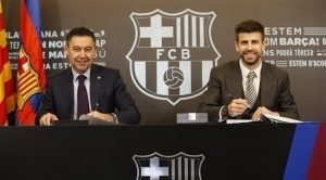 جيرارد بيكيه يوقع على عقد جديد مع برشلونة