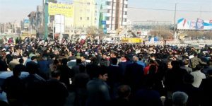 نائب إيراني يعلن اعتقال 3700 شخص خلال الاحتجاجات