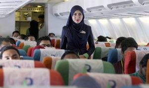 إقليم أندونيسي يتمتع بحكم ذاتي يفرض على كل المضيفات ارتداء الحجاب