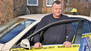 ألمانيا : سائق تاكسي أمين يعثر على 115 ألف يورو و يعيدها لأصحابها