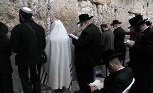 ” إسرائيل ” تبني منطقة للصلاة المختلطة عند حائط البراق