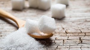 باحثون : يمكن تناول الأطعمة الصحية دون الاستغناء عن السكر