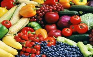 علماء : الفاكهة و الخضروات النيئة مفيدة للصحة العقلية