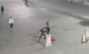 بريطانيا : مقتل خمسيني بلكمة واحدة في الشارع ( فيديو )