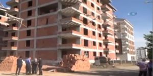 تركيا : وفاة عامل بناء سوري جراء سقوطه من الطابق السابع ( فيديو | محدث )
