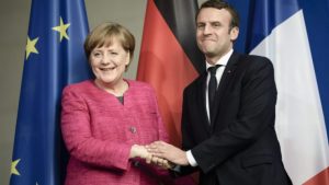 ميركل تتعهد بالعمل مع فرنسا من أجل إصلاح الاتحاد الأوروبي