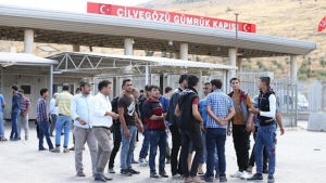 10 آلاف لاجئ في تركيا يعودون إلى سوريا خلال مائة يوم