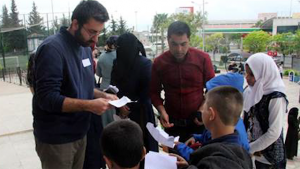 25 ألف طالب سوري يتقدمون لاختبار تحديد مستوى اللغة التركية في كليس .. و الإعلام التركي يرحب ( فيديو )