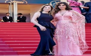 تجاهل المصورين للمغنية اللبنانية إليسا في مهرجان “ كان ” يضعها بموقف محرج ( فيديو )