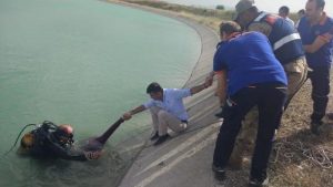 تركيا : وفاة ثلاثيني سوري غرقاً في ” قناة لمياه الري ” ( فيديو )