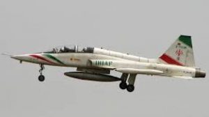 تحطم مقاتلة إيرانية و نجاة طياريها