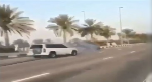 الإمارات : شرطة أبوظبي توقف ” مفحطين ” تسببوا في وفاة شاب دهساً