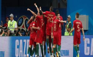 لولاه لفازت إسبانيا بالمباراة .. لاعب برتغالي يرفض الاحتفال بهدف رونالدو الثالث ! ( فيديو )