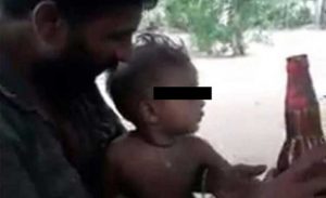 الشرطة السريلانكية تعتقل أباً أرضع طفله ” جعة ” !