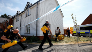 الشرطة البريطانية تسابق الزمن لحل لغز وفاة امرأة بغاز نوفيتشوك