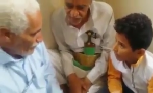 طفل يمني ينقذ نفسه من الاغتصاب و يقتل المعتدي ( فيديو )