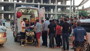 تركيا : شجار بين تركي و سوري ينتهي بنقل الأخير إلى المستشفى في غازي عنتاب ( فيديو )