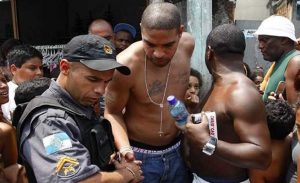 عصابة برازيلية تعلن عن رغبتها بضم مجرمين و تقدم تسهيلات للانتساب !