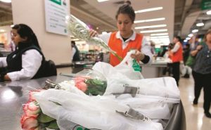 تشيلي : 370 دولاراً غرامة استخدام الأكياس البلاستيكية