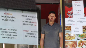 تركيا : مطاعم و محال تجارية سورية تطلق حملات لتشجيع السوريين على ” التضامن مع الليرة و دعم الاقتصاد التركي ” ( فيديو )